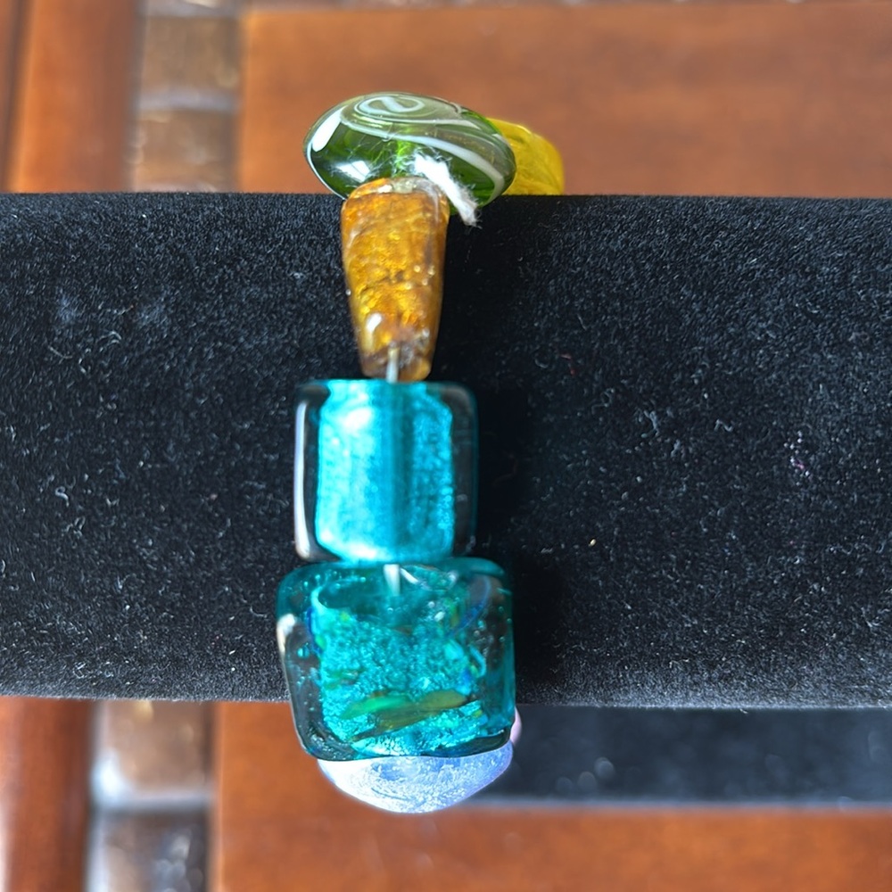 Multicolor glass bead bracelet - Picture 4 of 4